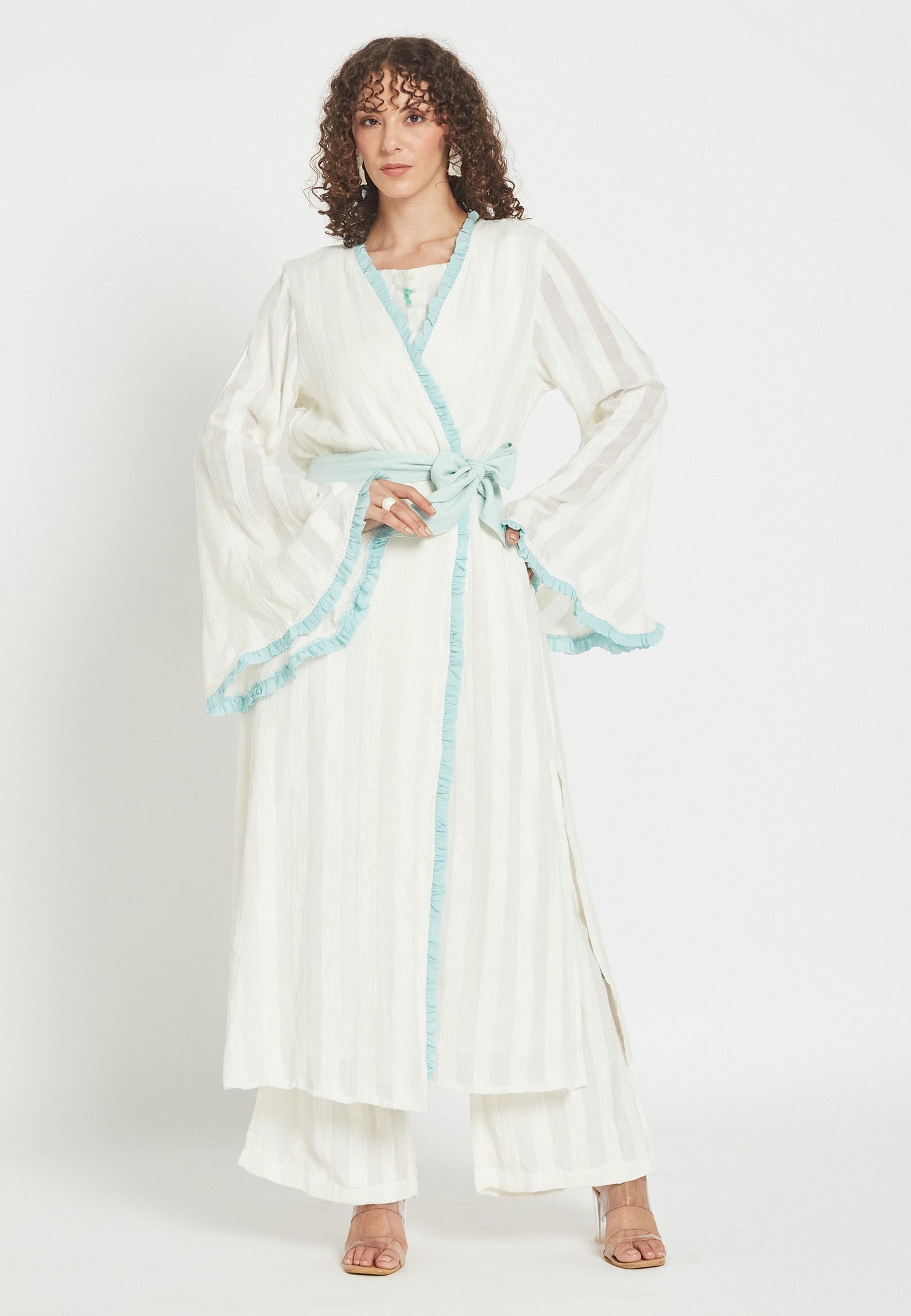 Marisma Whitey Kimono