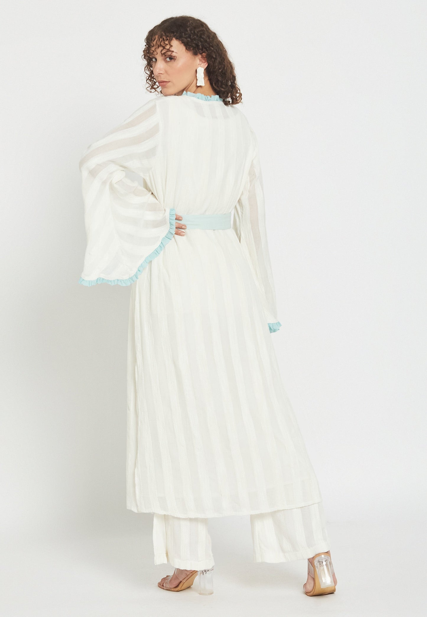 Marisma Whitey Kimono