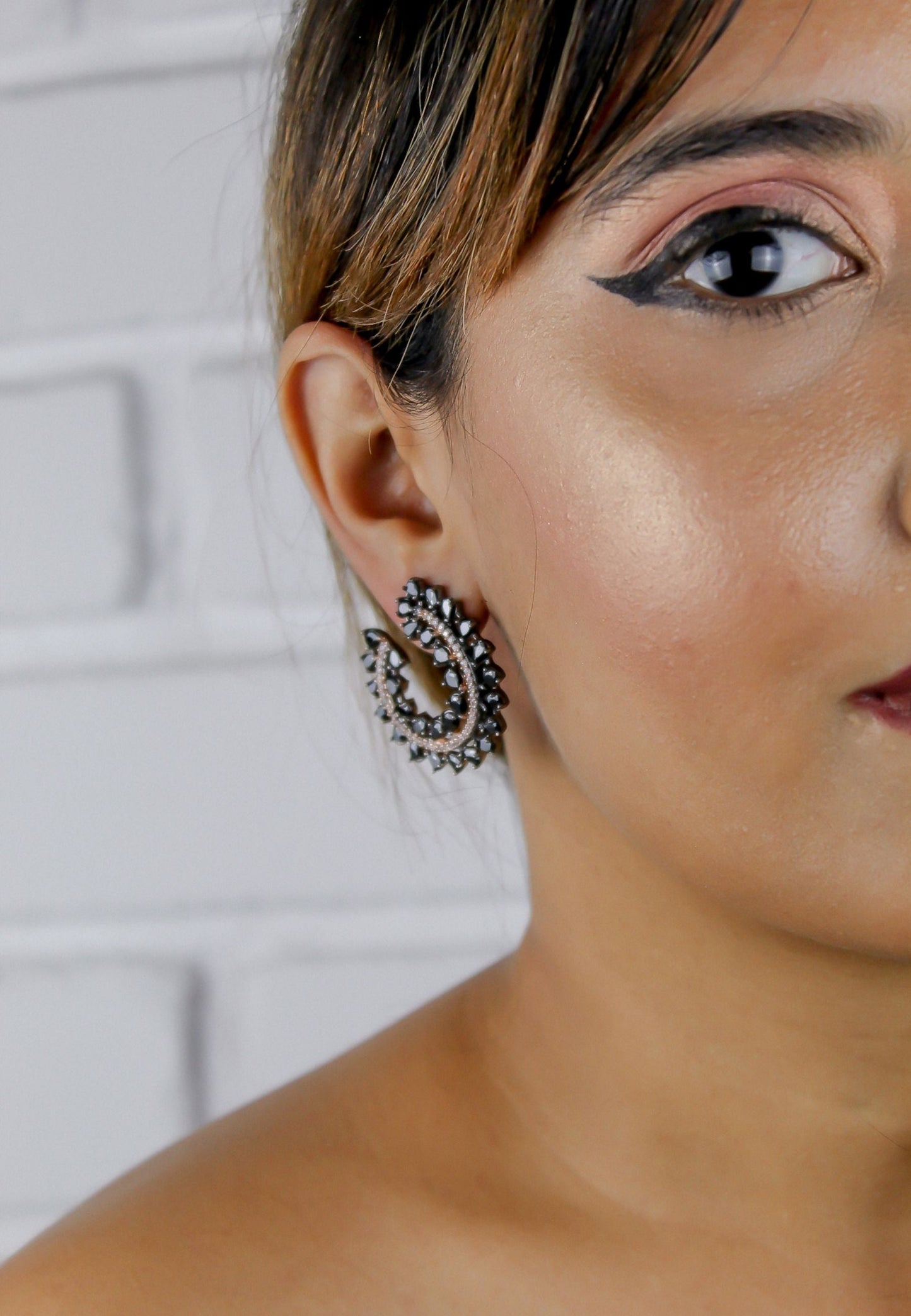 cruise salamander earrings bridal bride bridesmaid bridesmaids exotic jewellery Bombay Sunset
