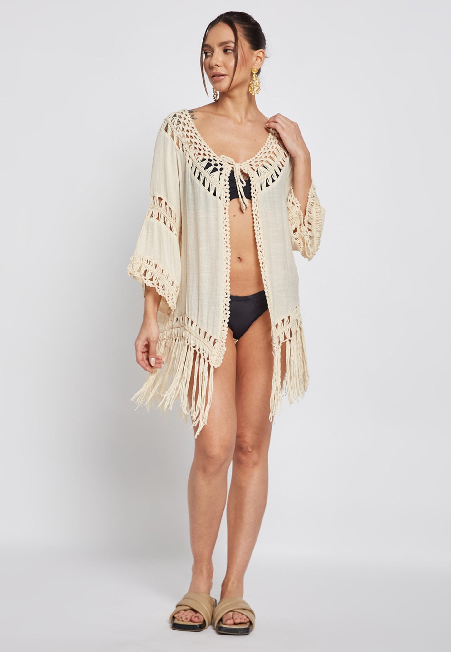 Quimono Reva de crochet en color blanco roto