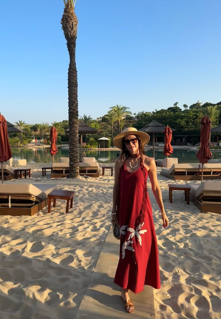 Abito lungo in ciliegio tropicale