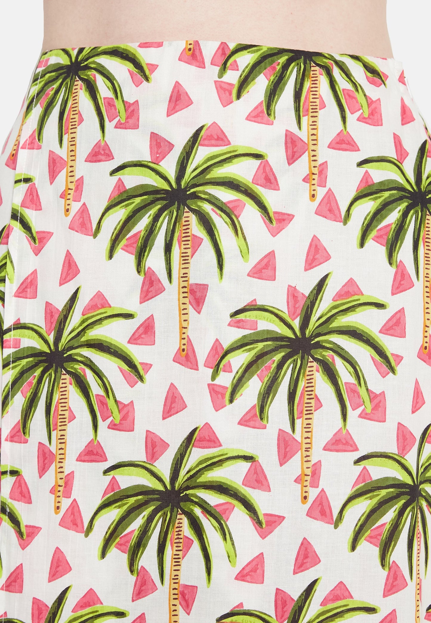 Gonna lussureggiante della savana