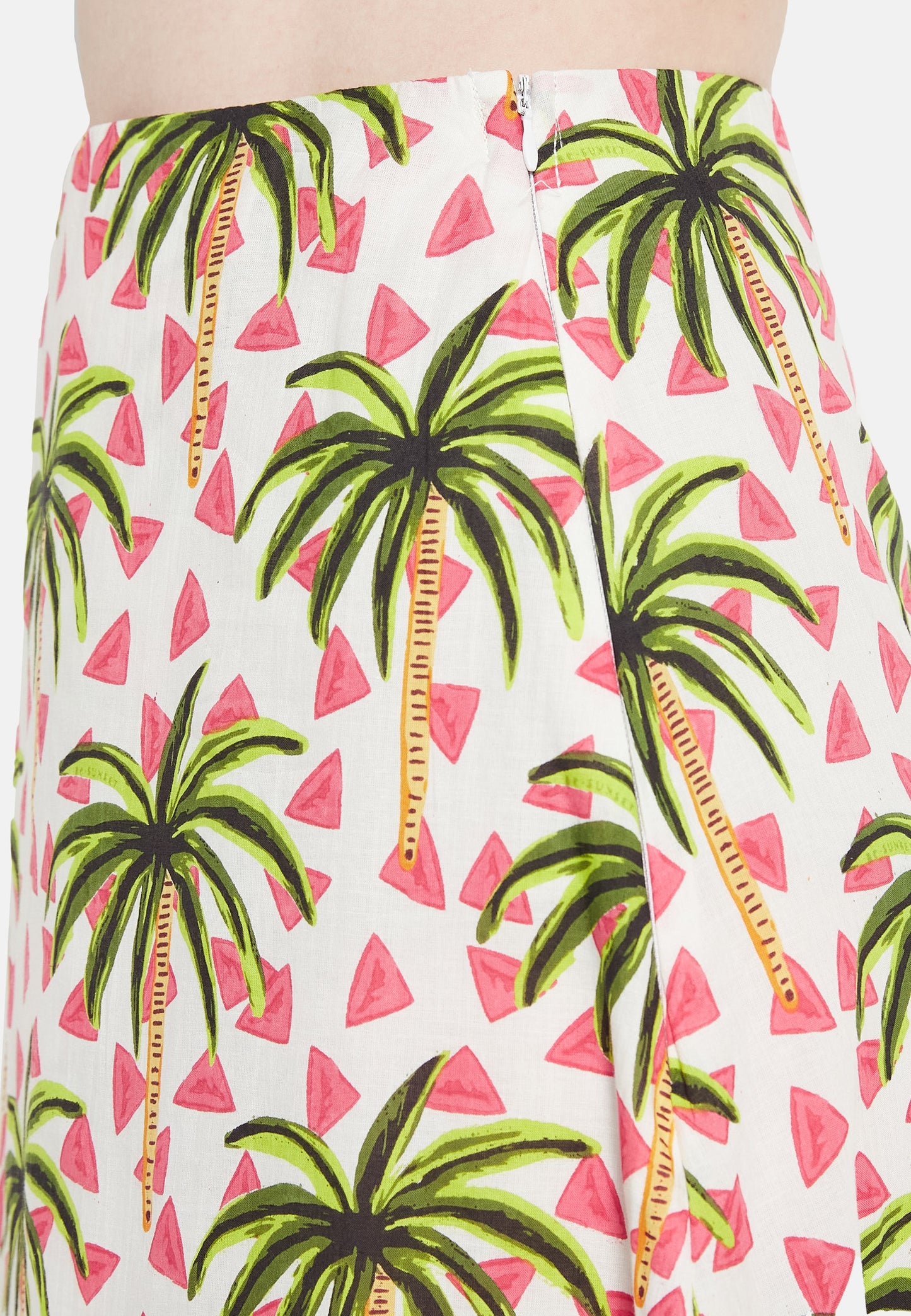 Gonna lussureggiante della savana