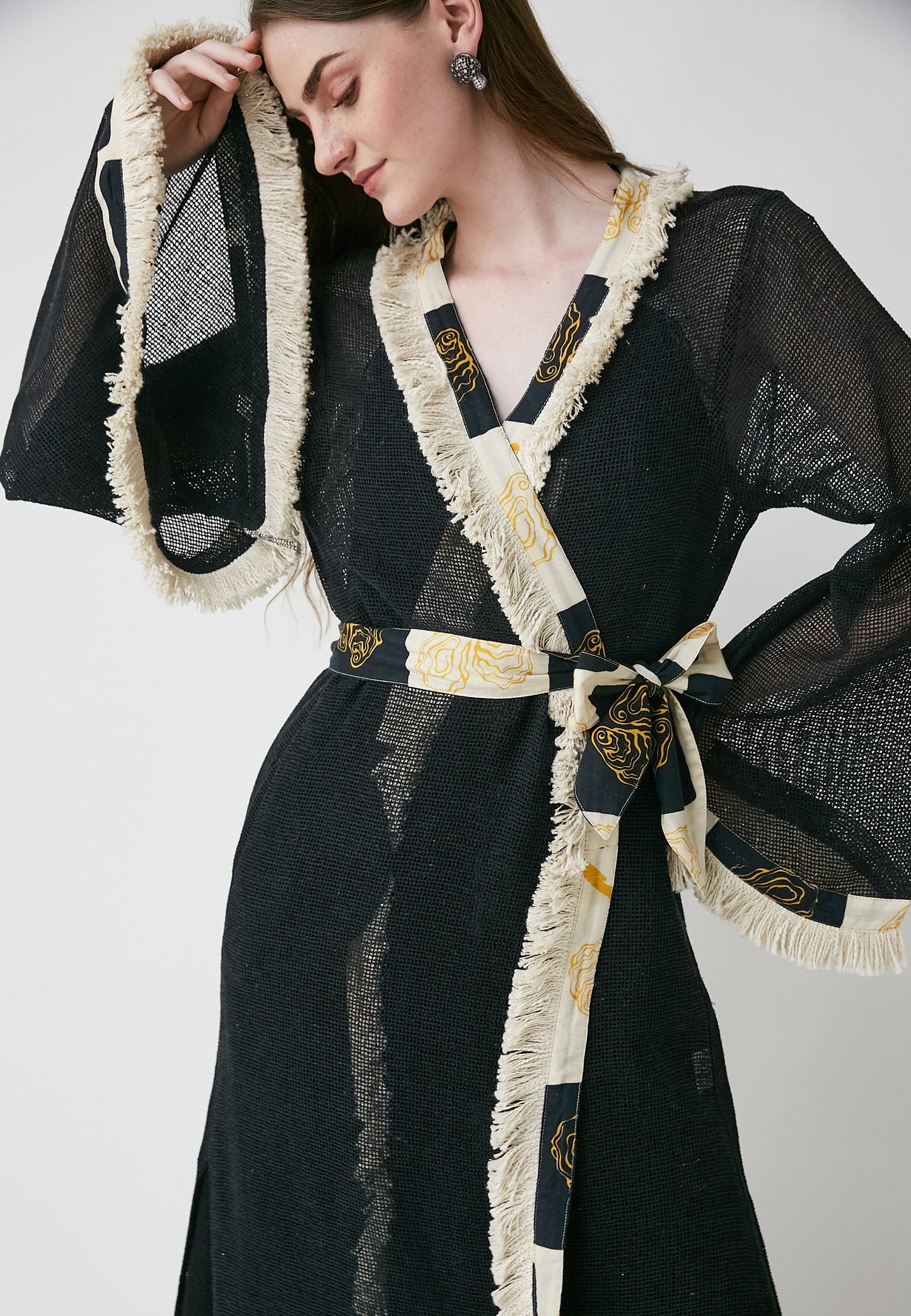 Nova Black Kimono