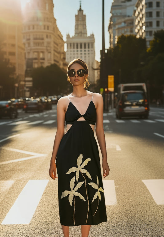 Snap Black Dress