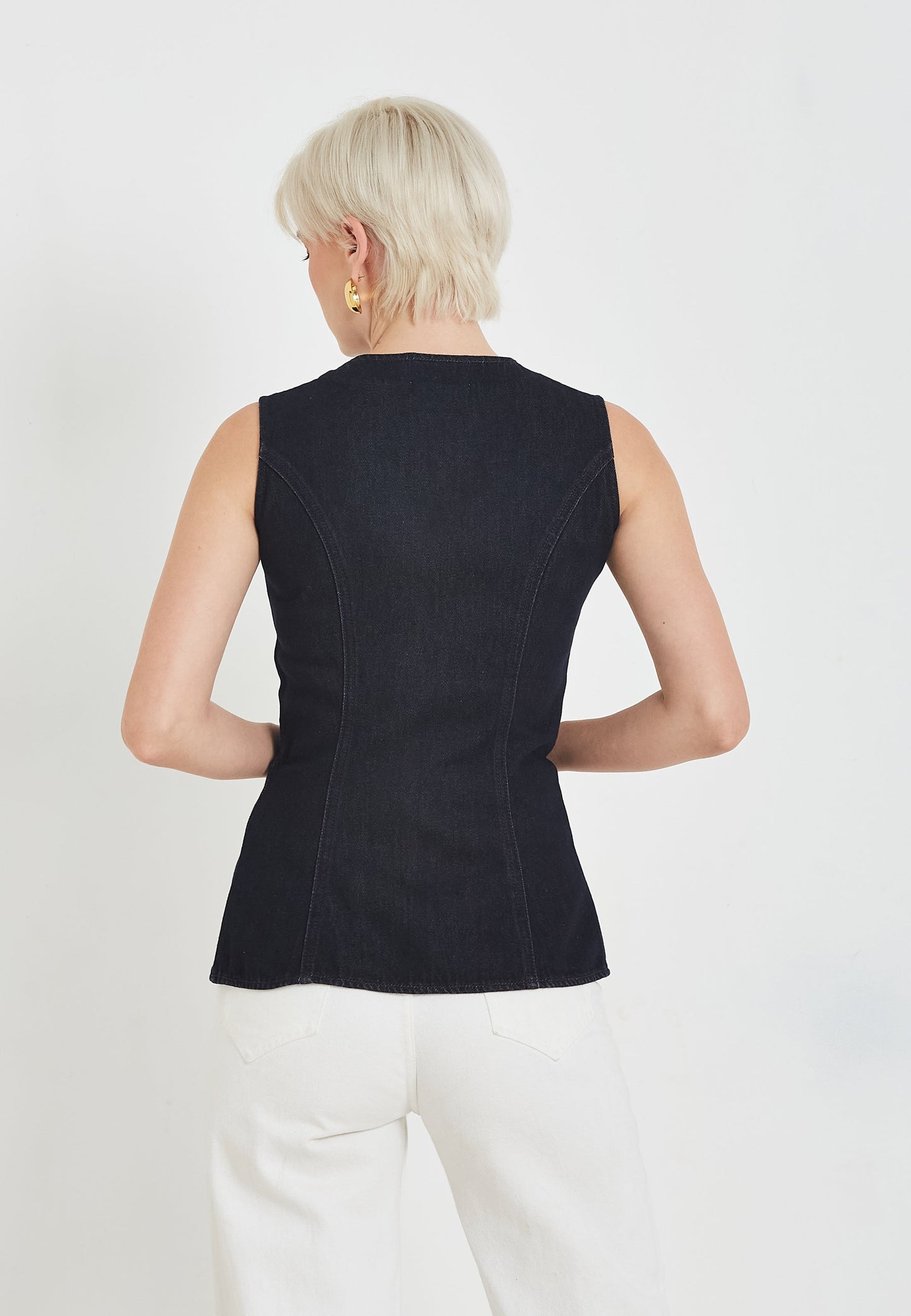 Vasca Vest